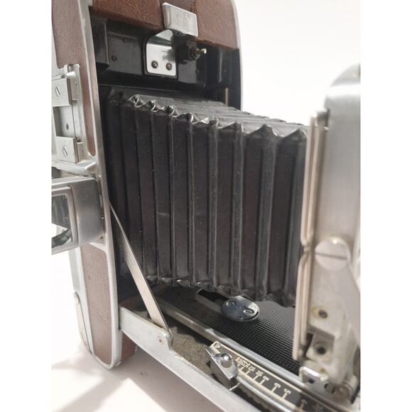 Polaroid Land Camera Model 95B Vintage Folding Camera – Clean, Working - Picture 6 of 10